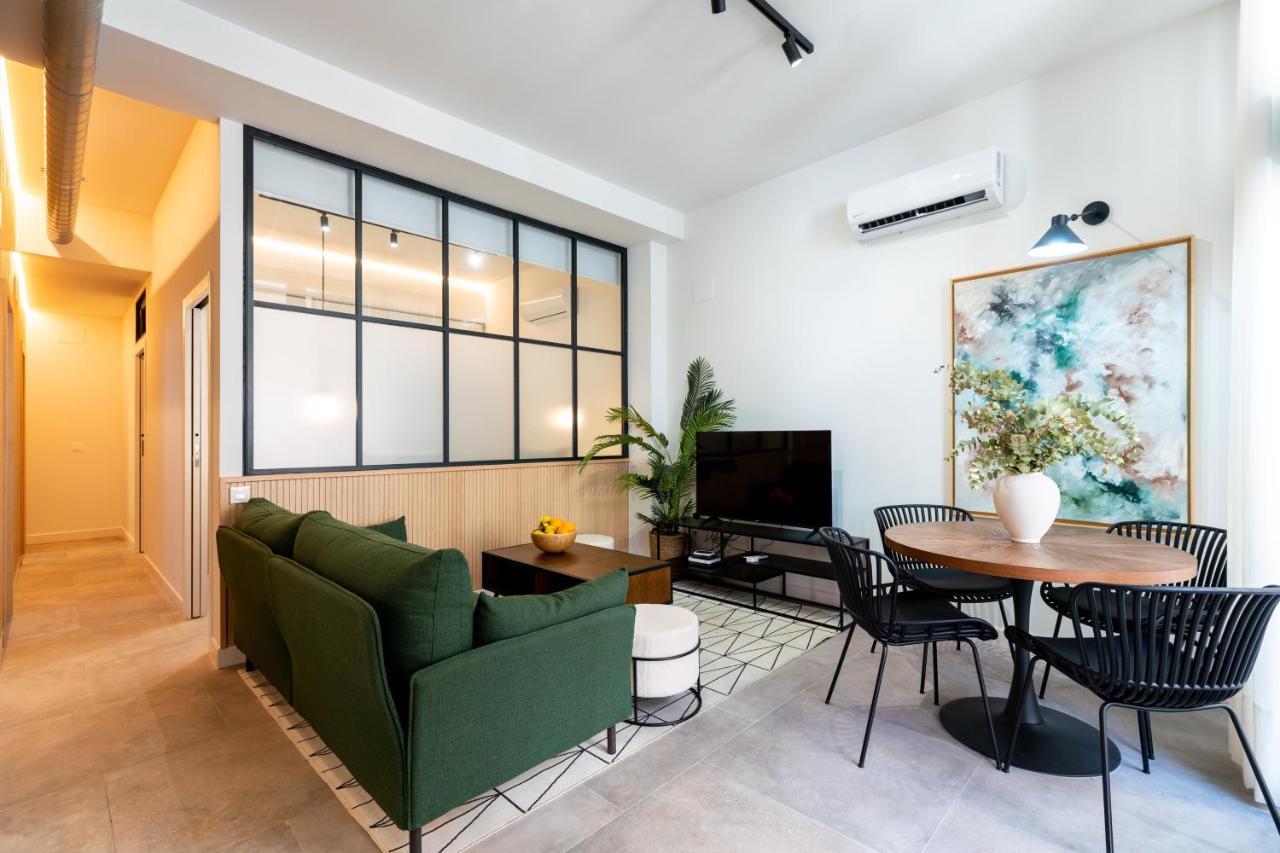Cv Brand New 2br Triana By Covadon Street * Seville